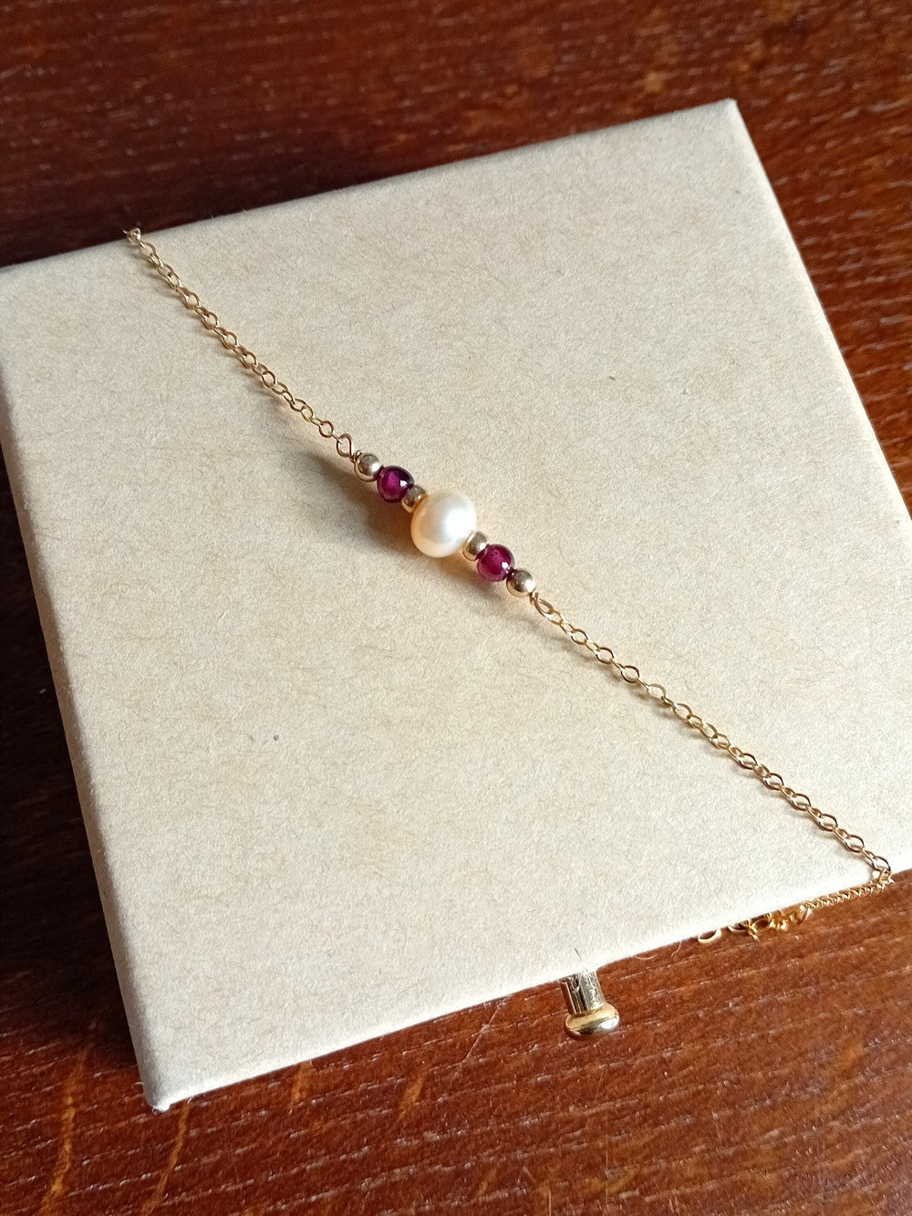 Bracelet Azena gold filled grenat et perle d'eau douce