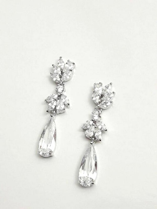 Naelle boucles d'oreilles gouttes et strass oxyde de zirconium