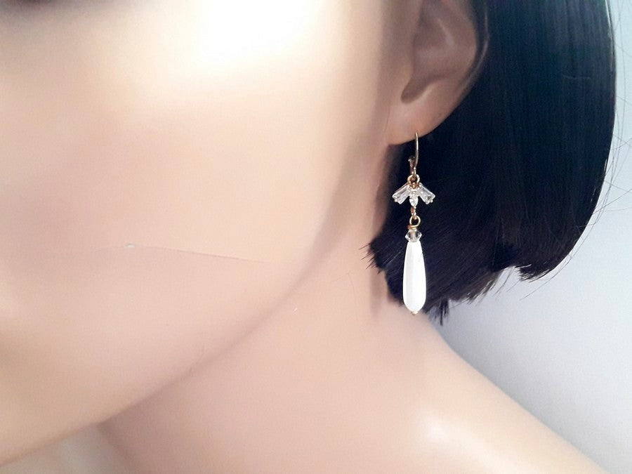 Boucles d'oreilles mariage longues gouttes en nacre