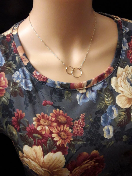 Collier anneaux enlacés en plaqué or gold filled