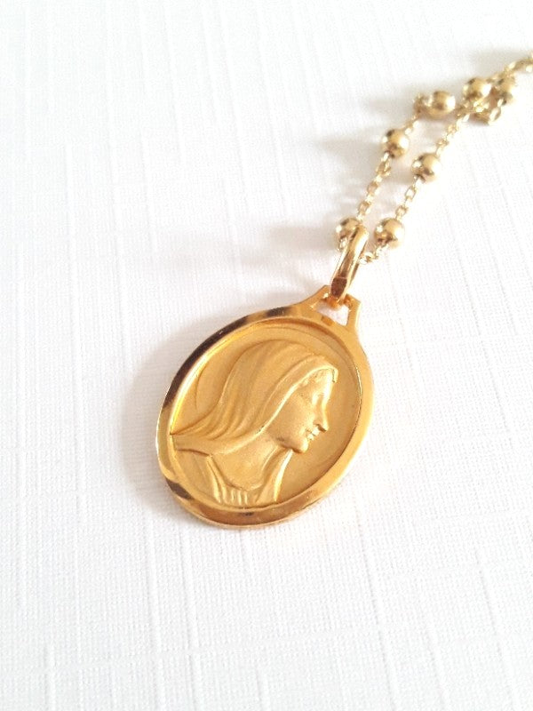 Collier chaîne gold filled et médaille plaqué-or Marie