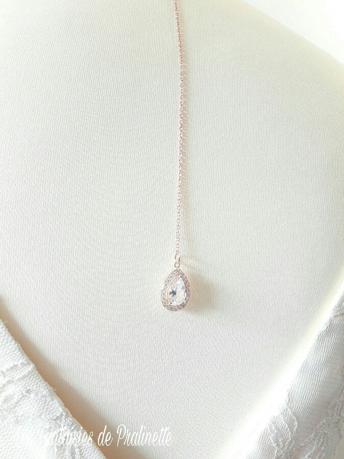Ana-Malia bijou de dos mariage goutte sertie et strass rose gold, pendentif oxyde de zirconium, bijou de dos mariée