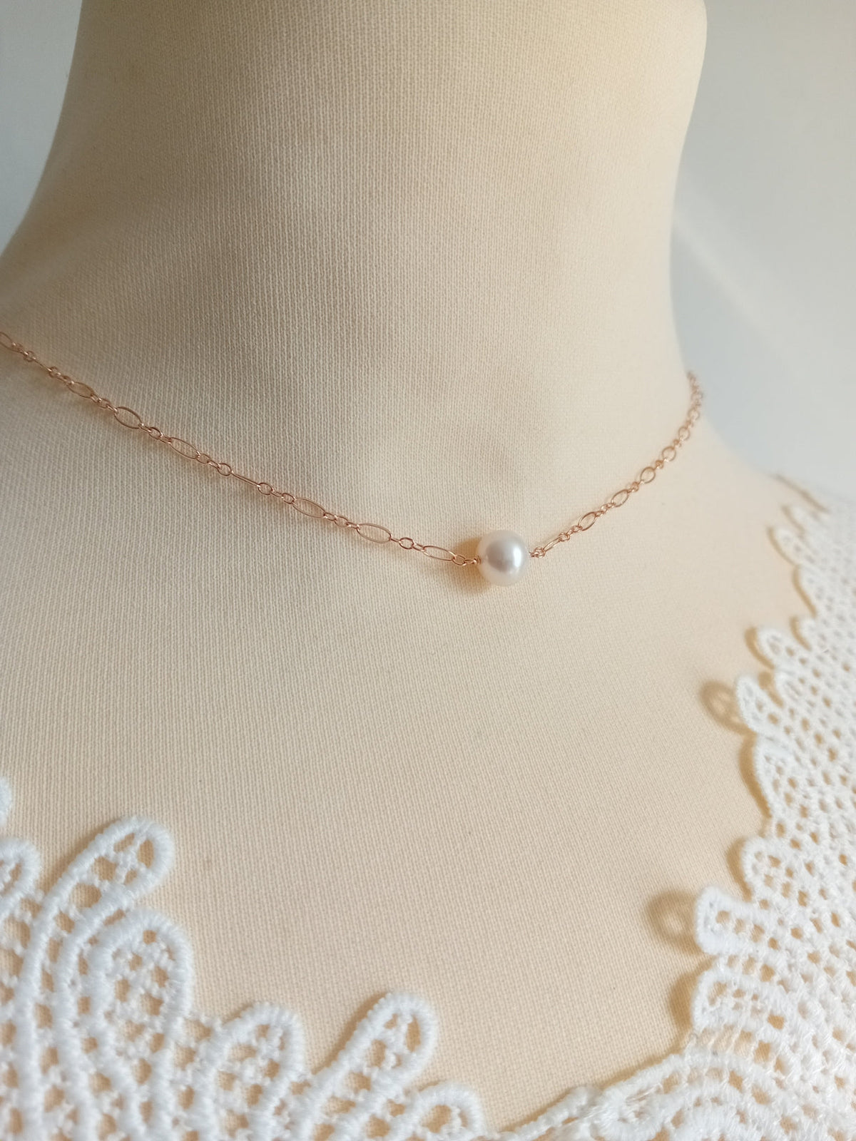 Collier de dos bijoux mariage rose gold filled perles de culture Noma