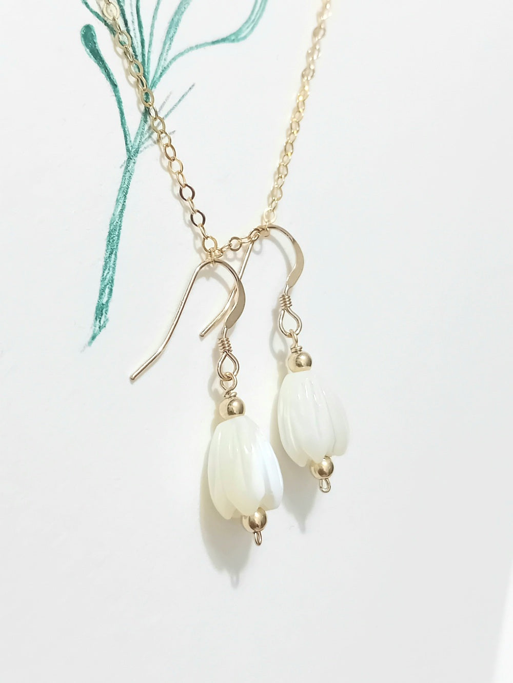 Boucles d'oreilles Jacinthe fleur de nacre gold filled