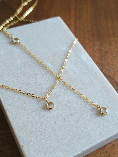 Collier de dos minimaliste strass zirconium doré ou argenté