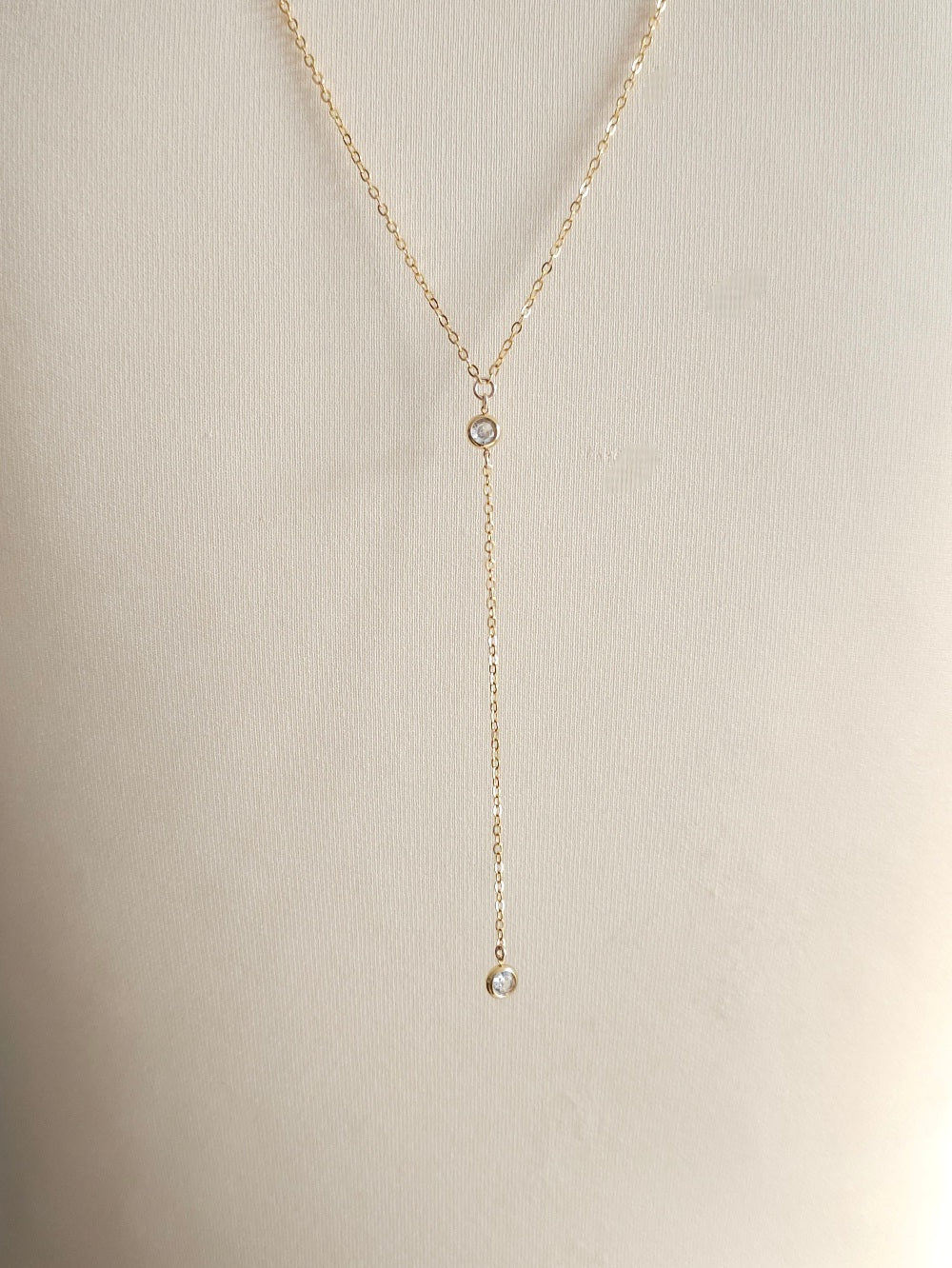Collier de dos minimaliste strass zirconium doré ou argenté