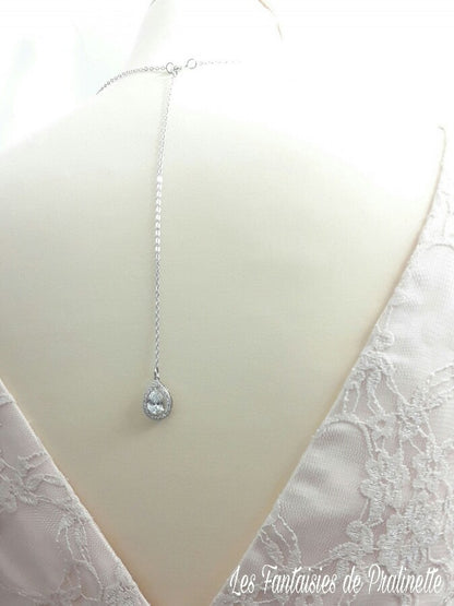 Ana-Malia bijou de dos mariage goutte sertie et strass, pendentif oxyde de zirconium, bijou de dos mariée
