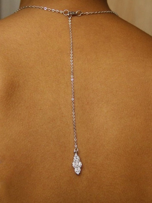 Bijou de dos amovible pour la mariée forme grappe