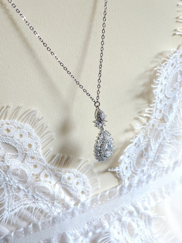 Bijou de dos collier sautoir mariage - Prêt à porter