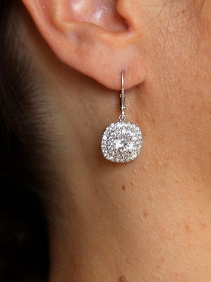Boucles d'oreilles dormeuses carrées pavé de strass oxyde de zirconium