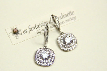 Boucles d'oreilles dormeuses carrées pavé de strass oxyde de zirconium