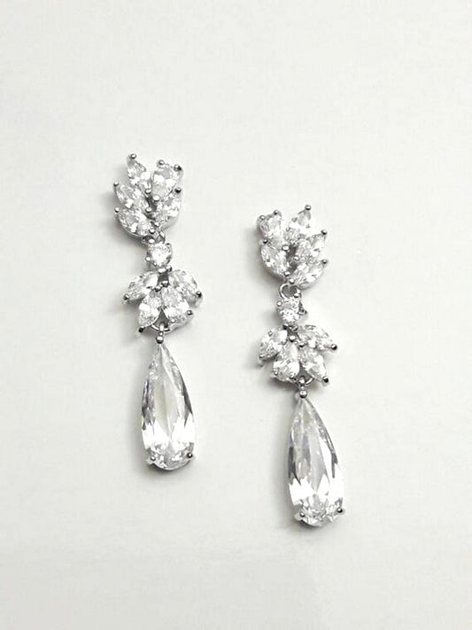 Naelle boucles d'oreilles gouttes et strass oxyde de zirconium