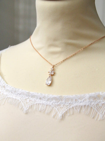 Collier de dos mariage Naelle rose gold