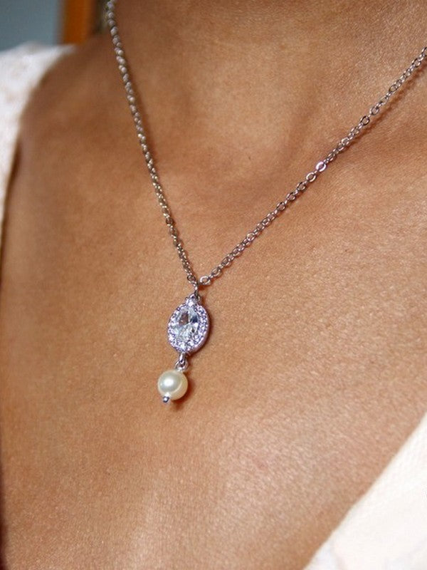 Collier de mariage Piotr pendentif ovale et perle