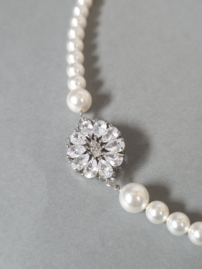 Collier mariage de perles asymétrique Généva