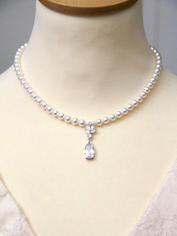 Collier mariage de perles et pendentif zirconium Agathe