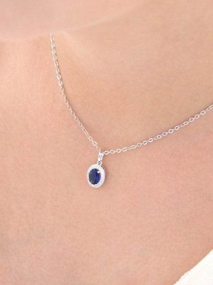 Pendentif collier de mariage ovale bleu saphir en zirconiums finitions rhodiées