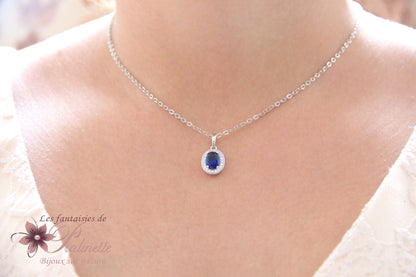 Pendentif collier de mariage ovale bleu saphir en zirconiums finitions rhodiées