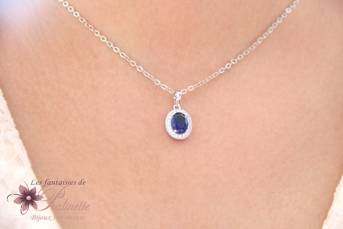 Pendentif collier de mariage ovale bleu saphir en zirconiums finitions rhodiées