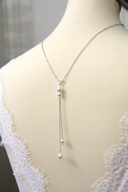 Collier de dos Irenée avec fermoir et pendentif de dos amovible