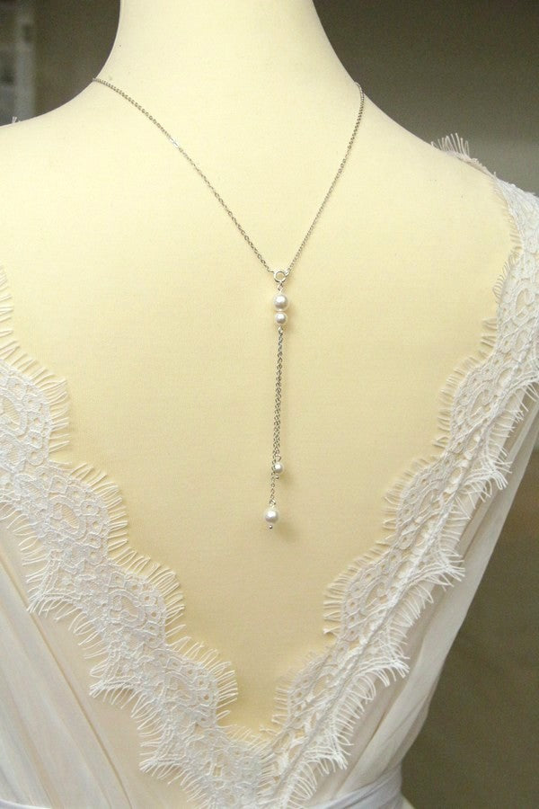 Collier de dos Irenée avec fermoir et pendentif de dos amovible