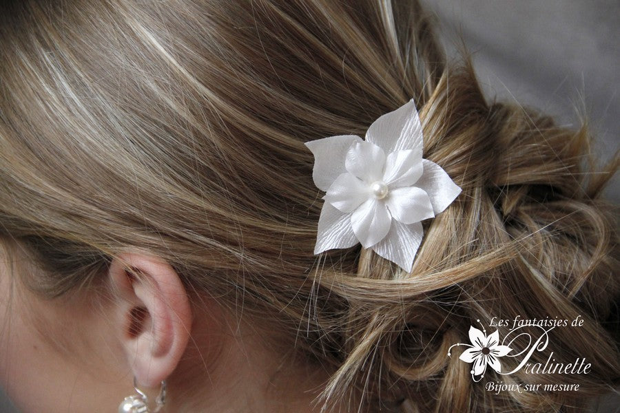 Laurence pic à chignon mariage fleurs en satin de soie