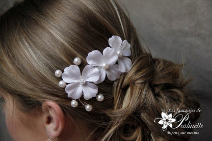 Peigne mariée trio de fleurs en satin de soie