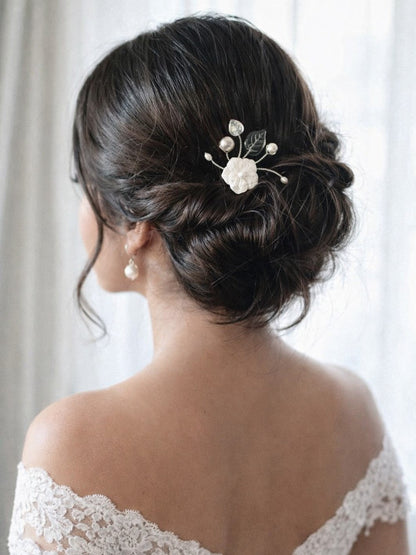 Pic à cheveux mariage fleur de nacre et perles en nacre Sonia