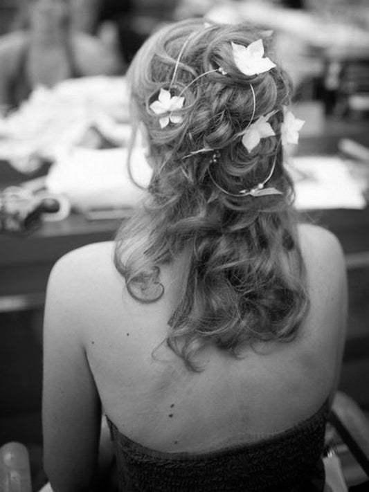 Vigne cheveux mariage, Fil à torsader pour coiffure parsemé de fleurs en satin de soie