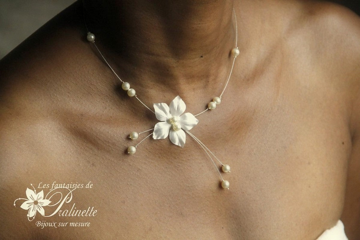 Bijou mariage Inès collier de mariée fleur en satin de soie