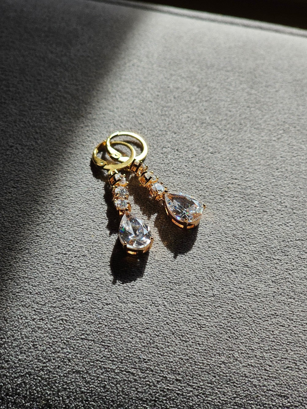 Boucles d'oreilles mariage gouttes pendantes en oxydes de zirconium - Prêt à porter