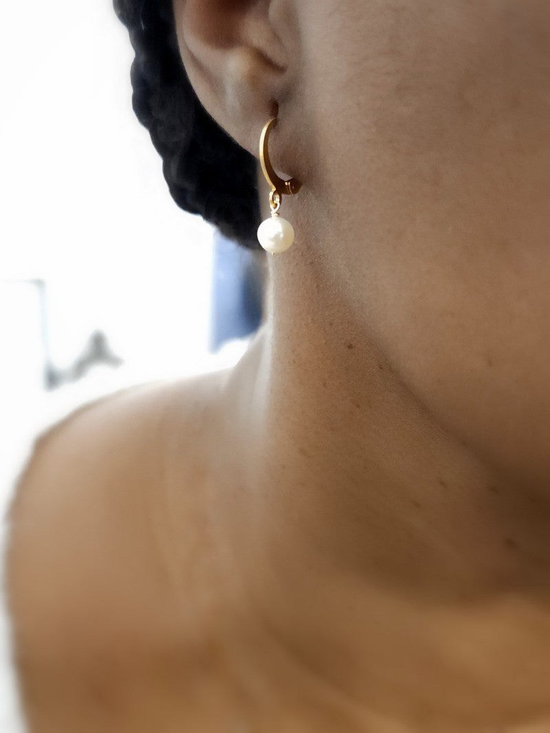 Boucles d'oreilles mariage une perle Monika courte