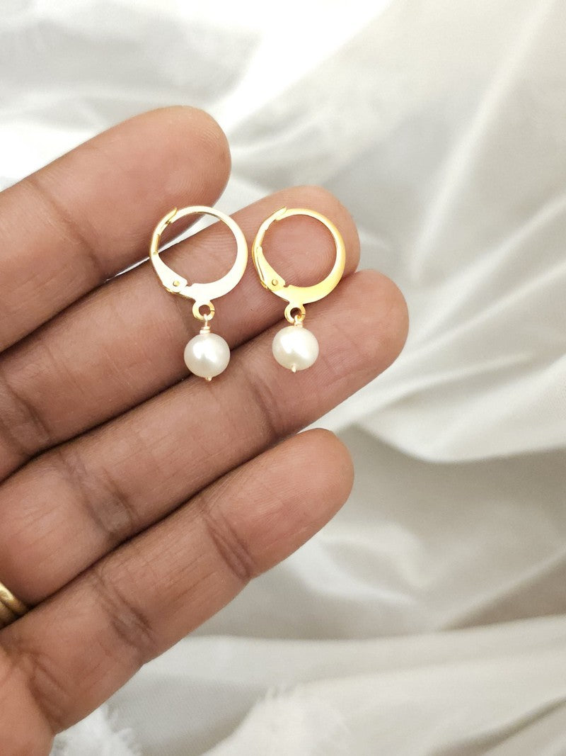 Boucles d'oreilles mariage une perle Monika courte