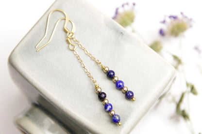 Boucles d'orelles pendantes gold filled et lapis-lazuli