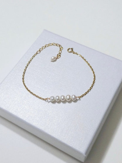 Bracelet mariage minimaliste petites perles de culture d'eau douce