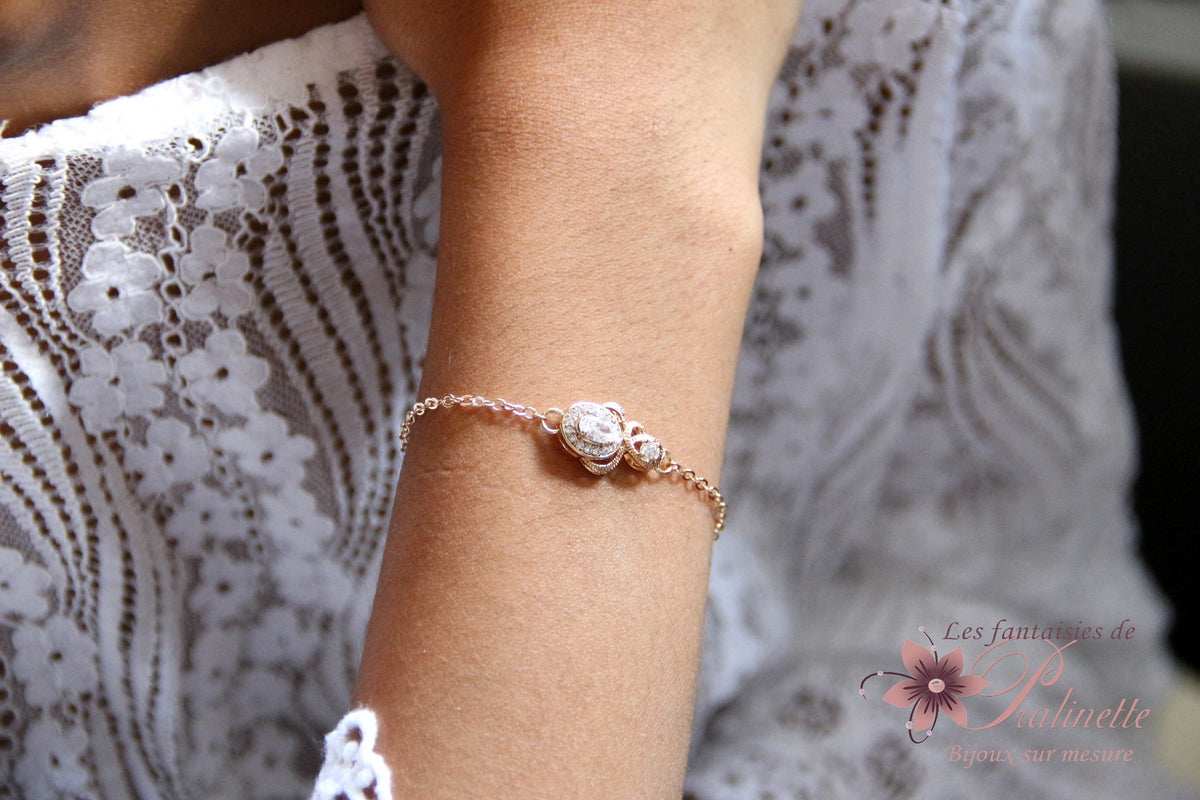 Bracelet Sindra doré champagne en oxydes de zirconium