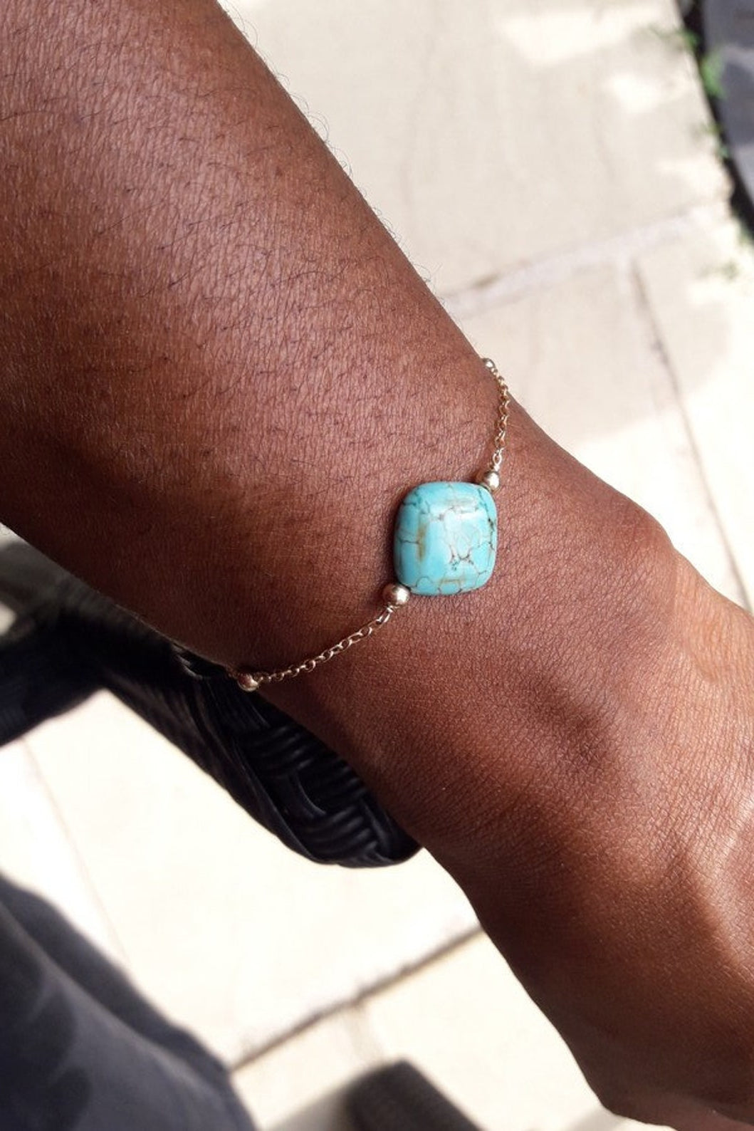 Bracelet gold filled et perle losange howlite turquoise