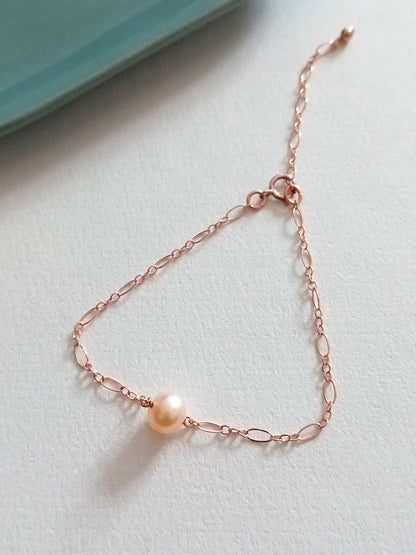 Bracelet Alba rose gold filled et perle de culture pêche mailles alternées