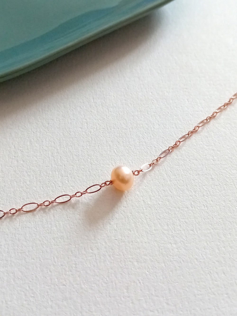 Bracelet Alba rose gold filled et perle de culture pêche mailles alternées