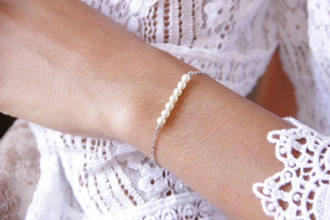 Bracelet mariage minimaliste petites perles en cristal nacré Madiana