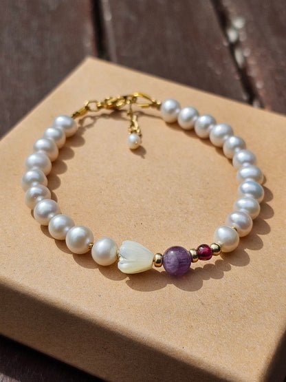 Bracelet Avalon perle de culture d'eau douce, jacinthe en nacre et améthyste