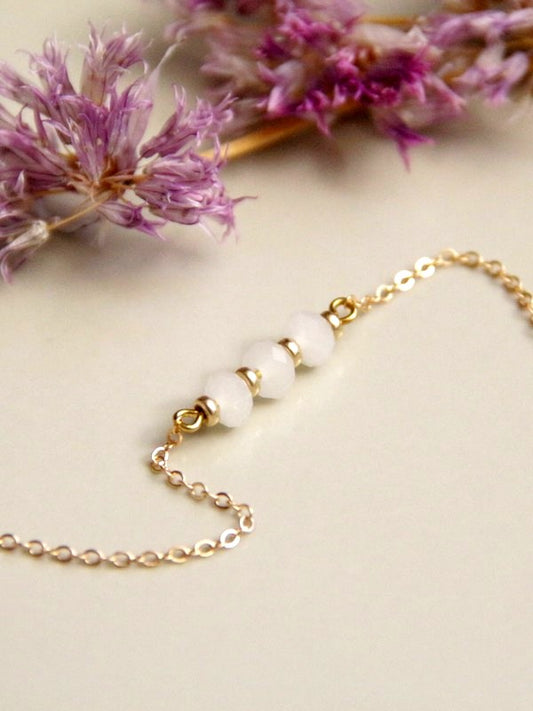 Bracelet de mariée Maeline en gold filled et cristal blanc opal
