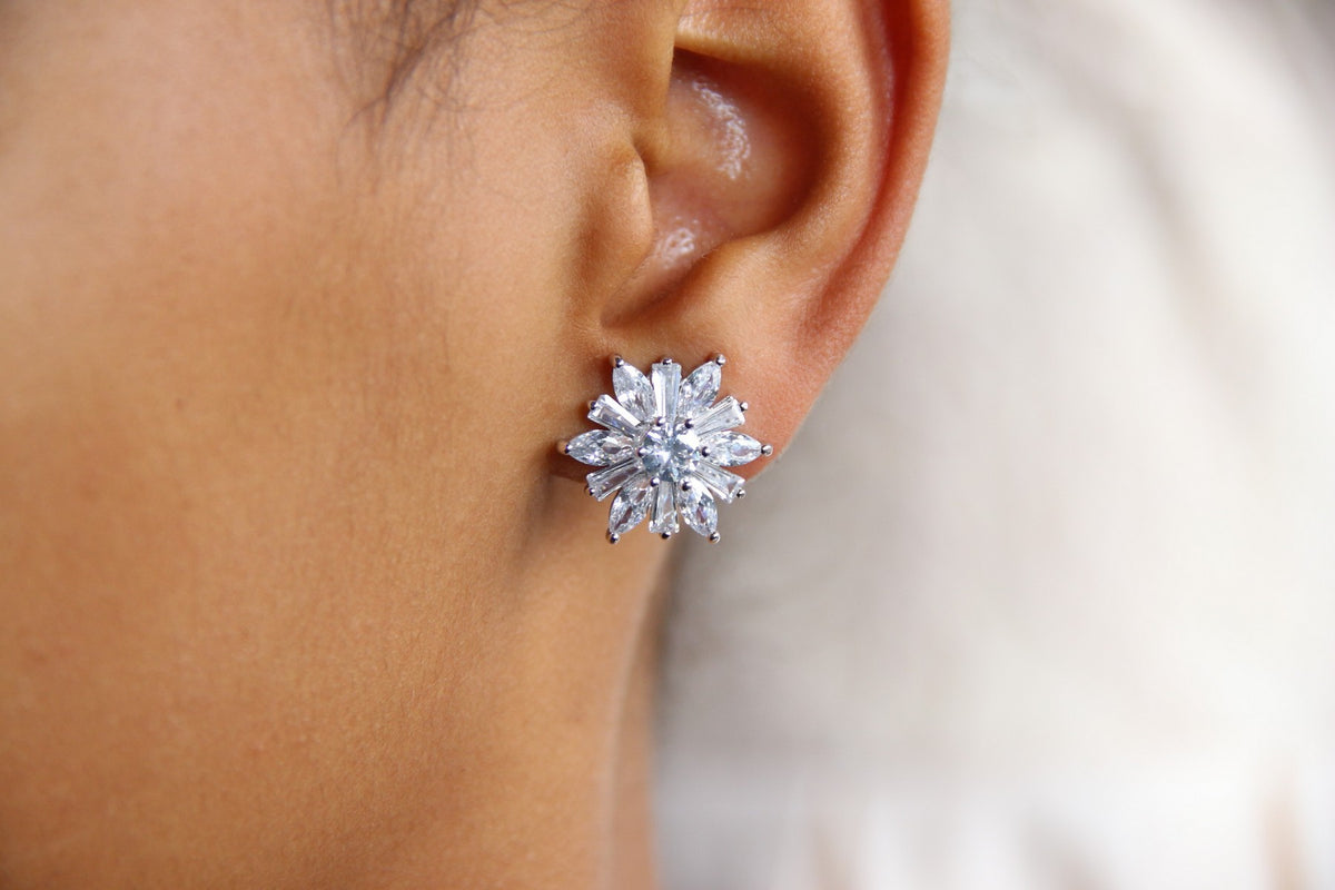 Clips d'oreilles mariage non percées strass, boucles d'oreilles mariage flocon fleur des neiges - Prêt à porter