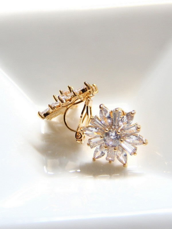 Clips d'oreilles mariage fleur des neiges, boucles d'oreilles mariage sur clips dorés - Prêt-à-porter