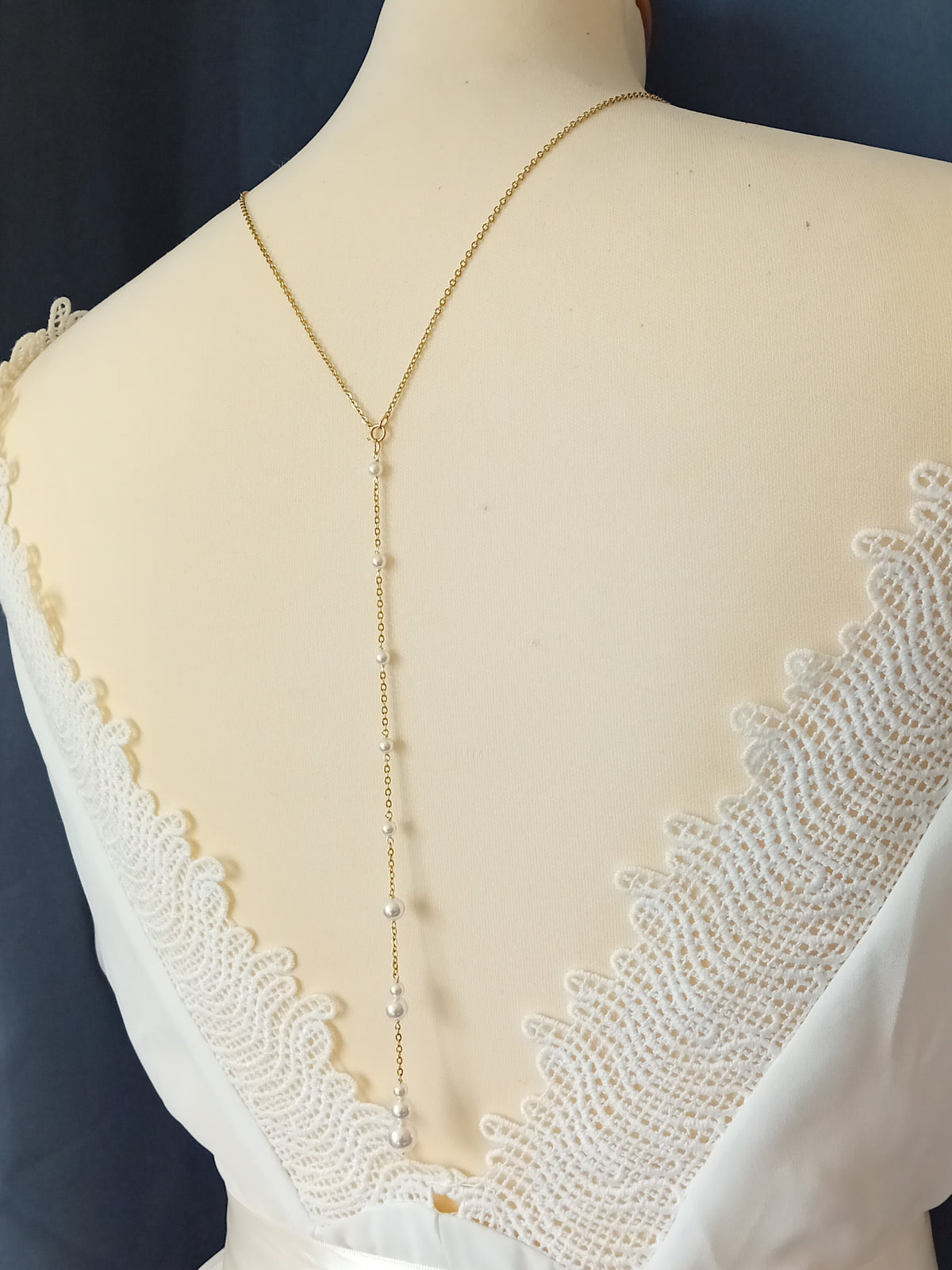 Collier bijoux mariage dos nu perlé, doré Dan - Prêt à porter