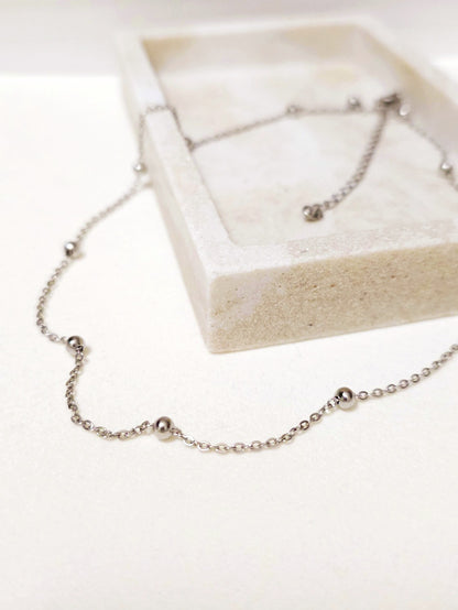 Collier chaîne boules en acier inoxydable argenté