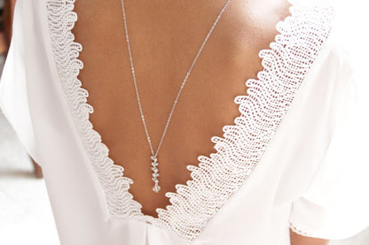 Collier mariage de dos cascade de feuilles épi