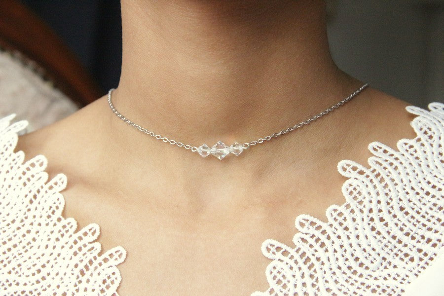 Collier mariage de dos cascade de feuilles épi