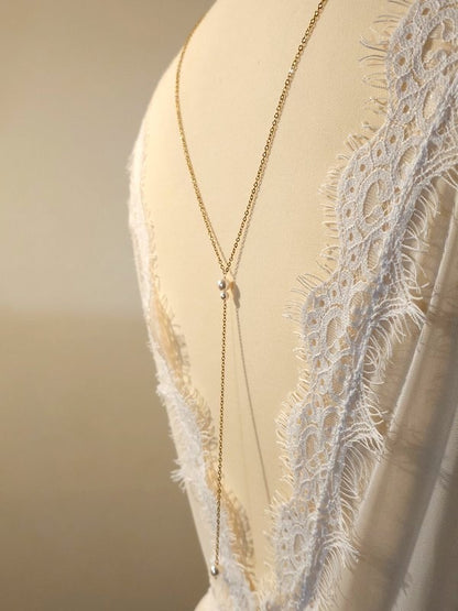 Collier de dos minimaliste, bijou mariage de dos perles Elen