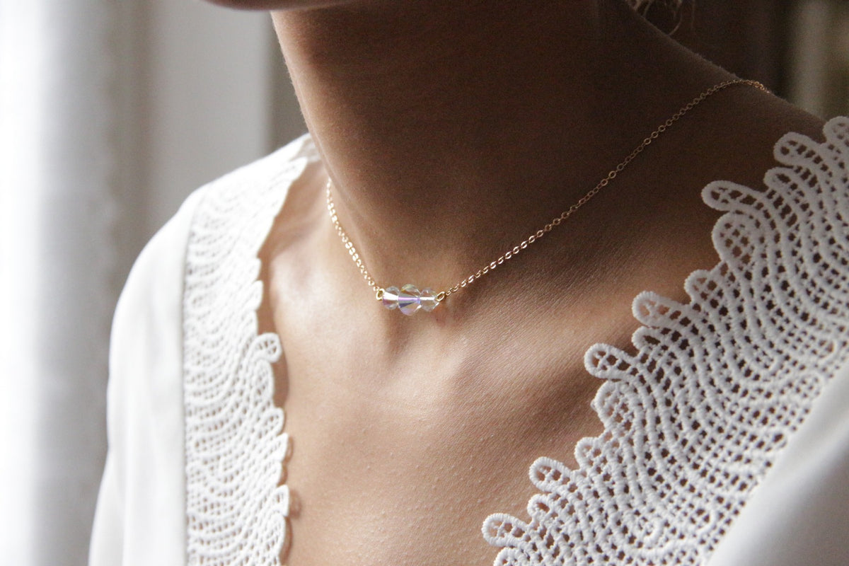 Collier de mariée trio de cristal reflets AB aurore boréale